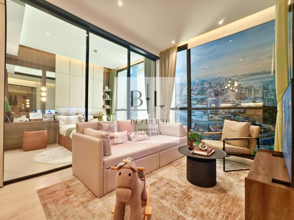 Once Wongamat 1 Bedroom Veranda for Sale - 54 sqm. Modern Indoor-Outdoor Living 