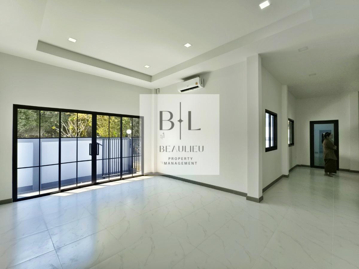 Brand-New House for Sale in Huay Yai – 3-Bed 3 Bath - Near EFIP & Daily Amenities