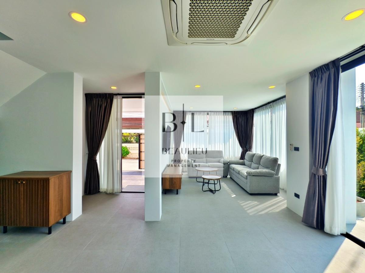 Minimalist Modern Home - 3 bed 4 bath - Comfortable Modern Living near the Beach - Naklua