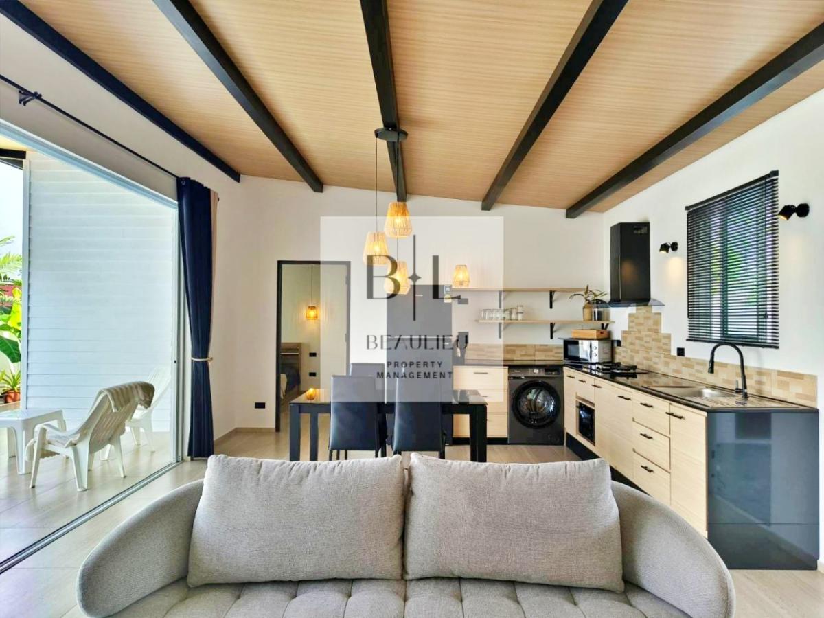 Tropical Modern Pool Villa - The Chill Pool Residence Near French International School Pattaya - Huay Yai