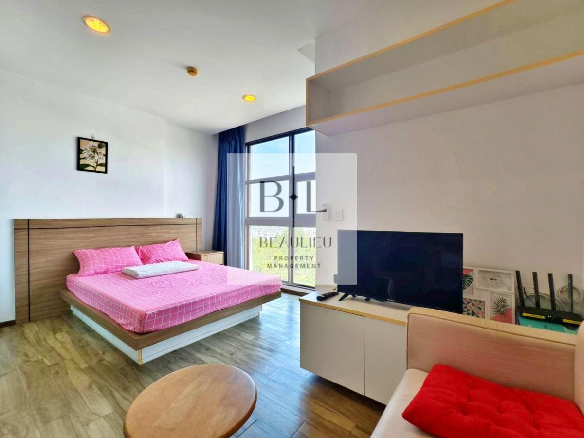 Treetops Pattaya - Affordable Studio with Rooftop Swimming Pool - Foreign Name 