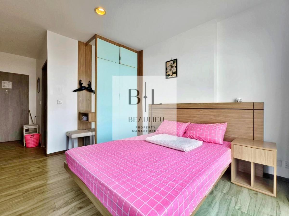 Treetops Pattaya - Affordable Studio with Rooftop Swimming Pool - Foreign Name 