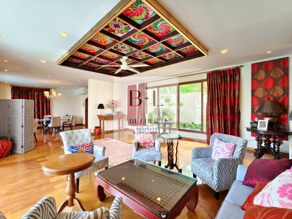 Luxury Waterfront Villa 4-Bedroom in View Talay Marina Pattaya with Private Yacht Dock - Na Jomtien