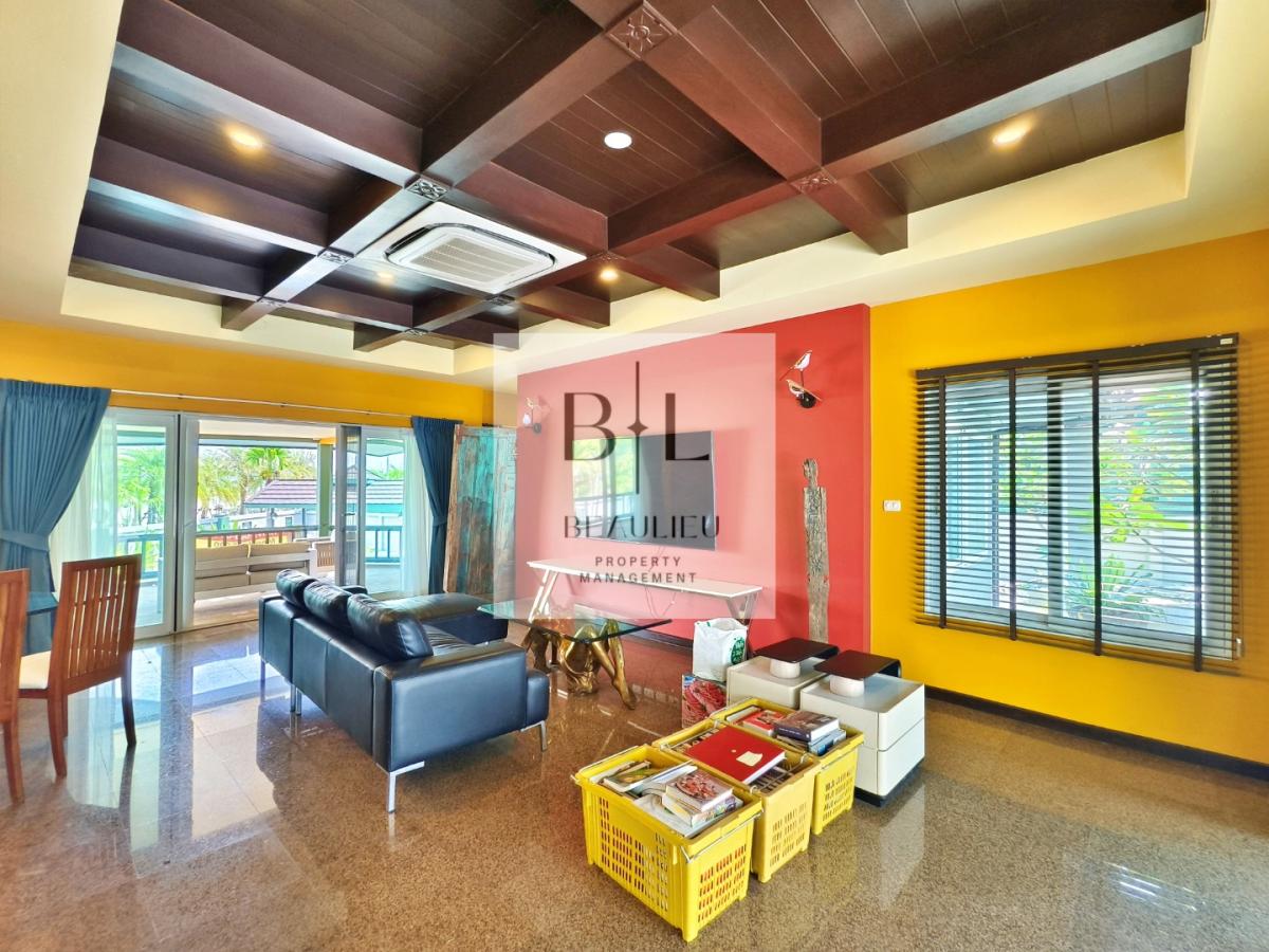 3 Bed 3 Bath House for Sale & Rent with Private Pool | Chak Nok Lake Area - East Pattaya