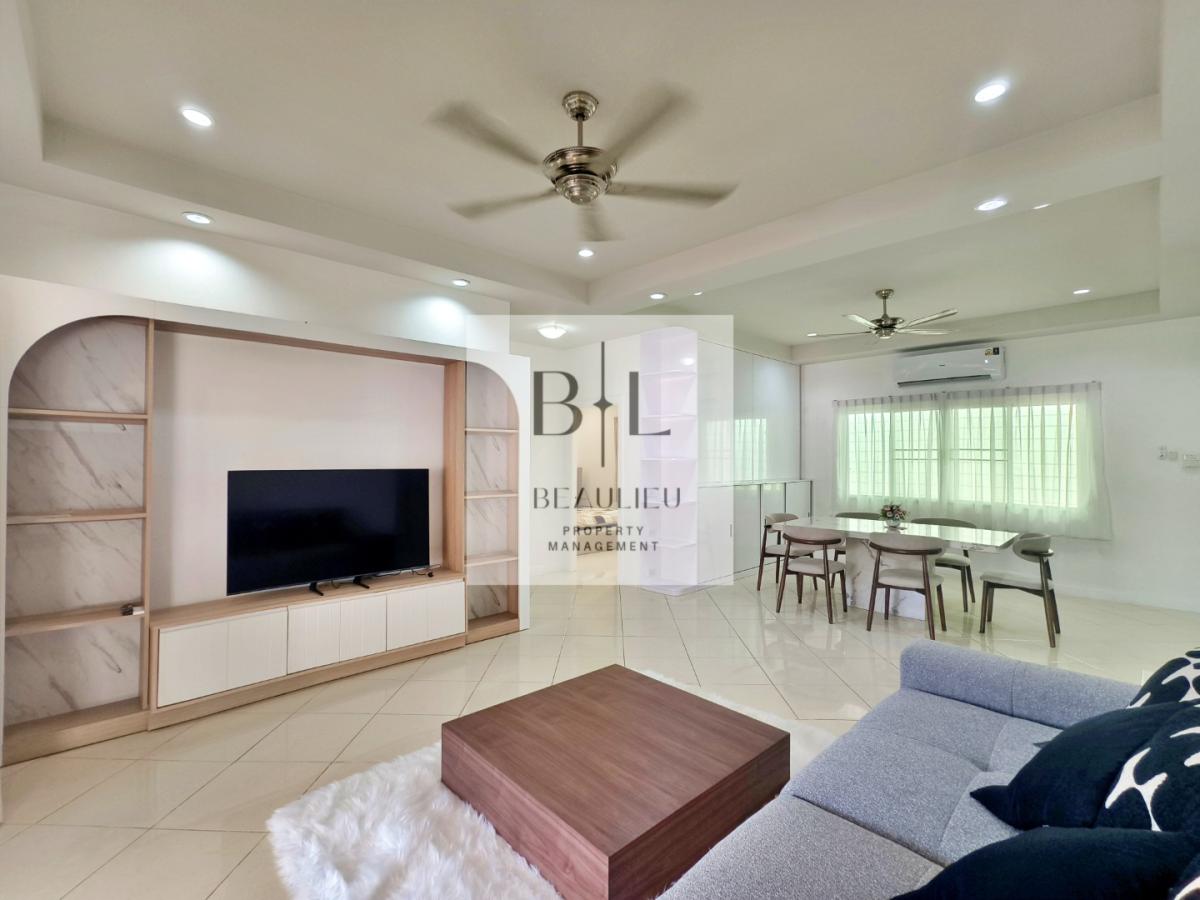 Green Field Villa 3 - Spacious 3-Bedroom House for sale - Siam Country Club - East Pattaya 