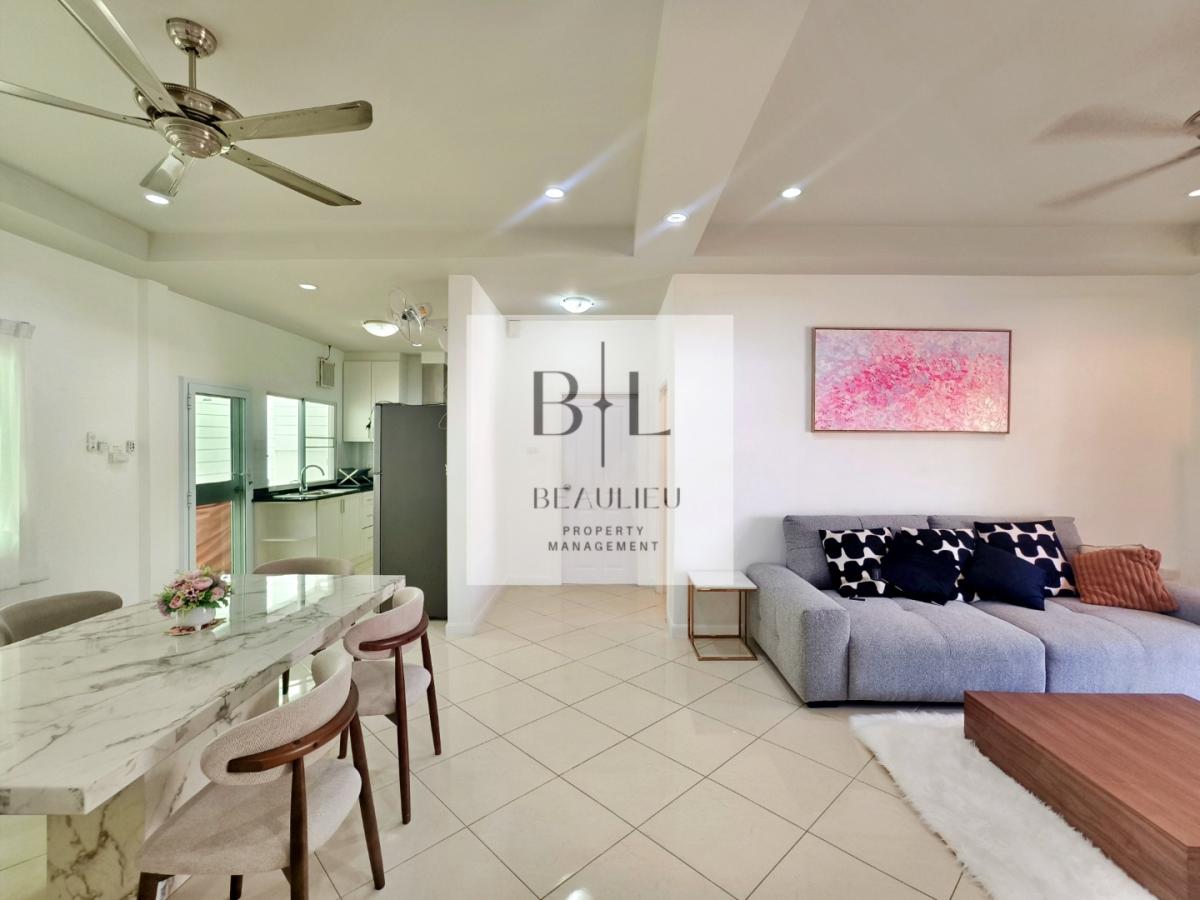 Green Field Villa 3 - Spacious 3-Bedroom House for sale - Siam Country Club - East Pattaya 