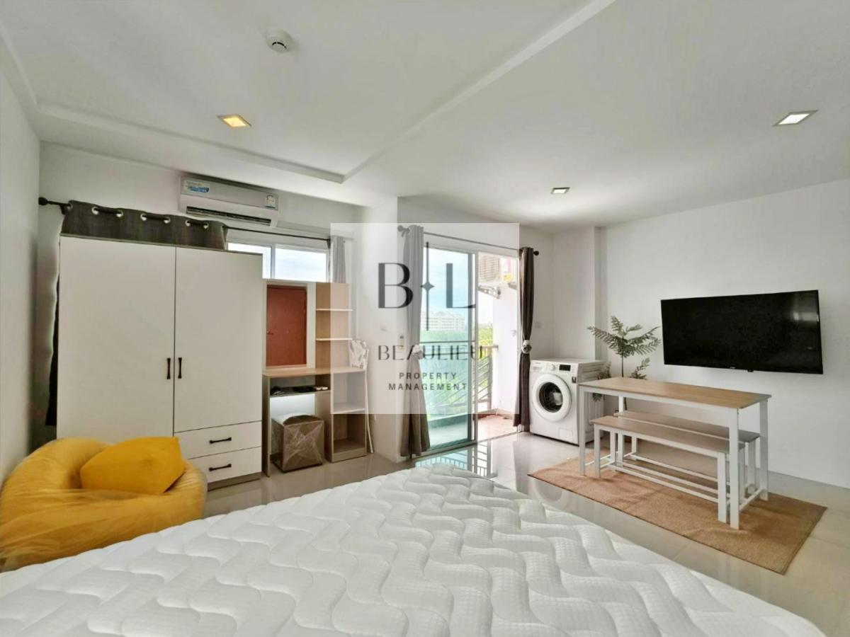 Trio Gems Condominium | Corner Unit Studio 30 SQM for Rent – Jomtien Beach