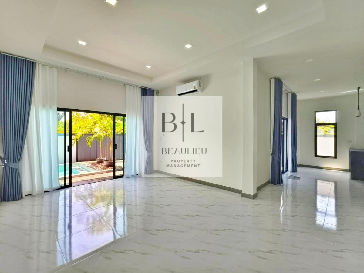 Modern 3 Bedroom Pool Villa for Sale in Huay Yai, East Pattaya | Private Saltwater Pool