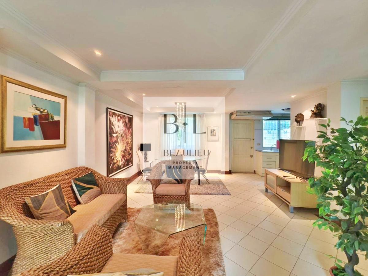 Move-In Ready Townhouse with Flexible Layout and Master Suite - South Pattaya