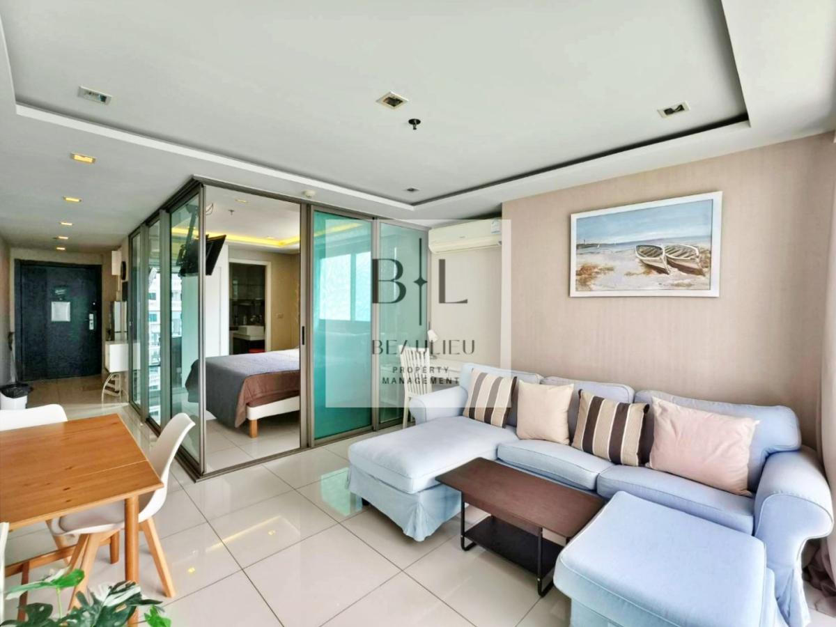 Luxury Beachfront Condo for Sale – 1 Bedroom with Sea View - Wongamat Tower - North Pattaya