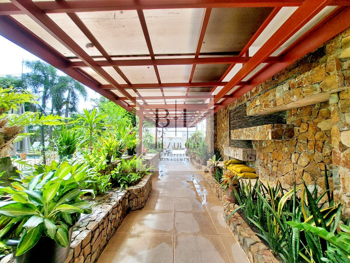 Jada-Beach-Condominium