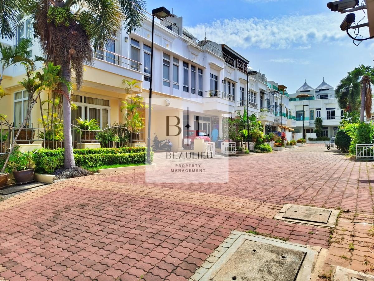 Santorini-Wongamat-Exclusive-Place