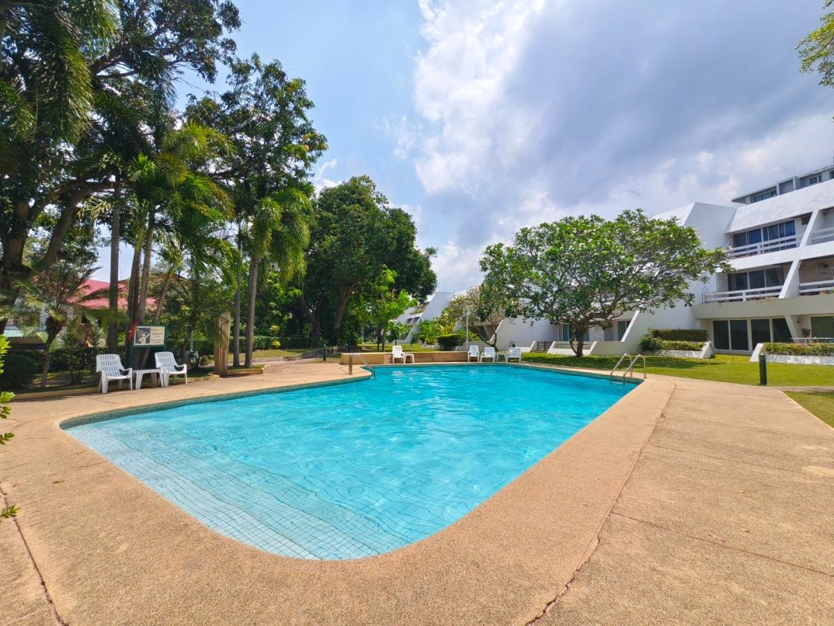 Bang-Saray-Condominium